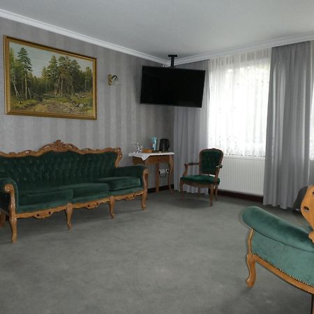 Hotel Niedzwiadek Вдзидзе-Кішевське Екстер'єр фото