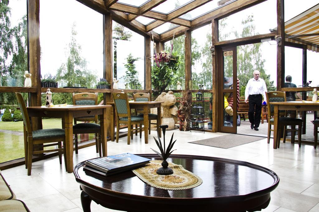 Hotel Niedzwiadek Вдзидзе-Кішевське Екстер'єр фото