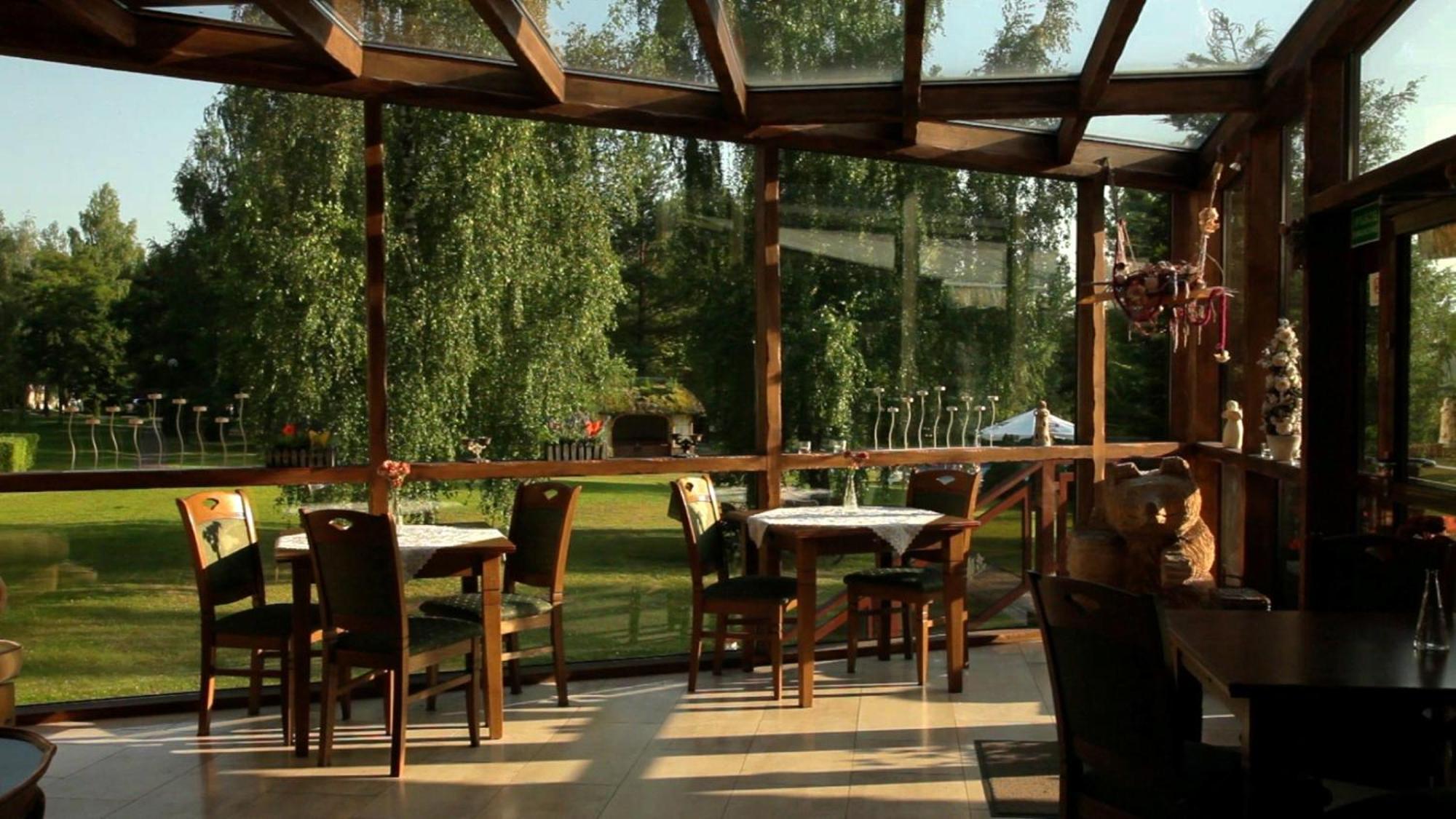 Hotel Niedzwiadek Вдзидзе-Кішевське Екстер'єр фото